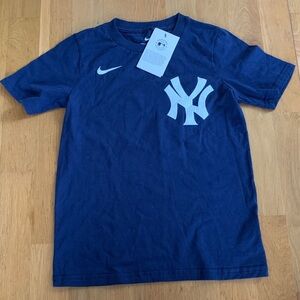 Yankees Nike Jeter youth tshirt- size small